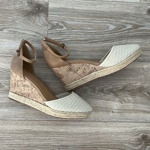 Maurice’s wedge, closed toe shoes